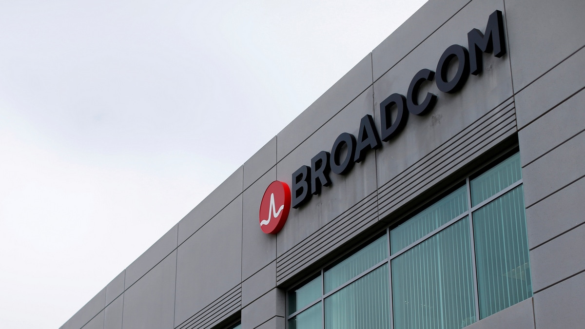 1,050% Price Hike: AT&T Challenges Broadcom's VMware Acquisition Plan 1,050% Price Hike: AT&T Challenges Broadcom's VMware Acquisition Plan