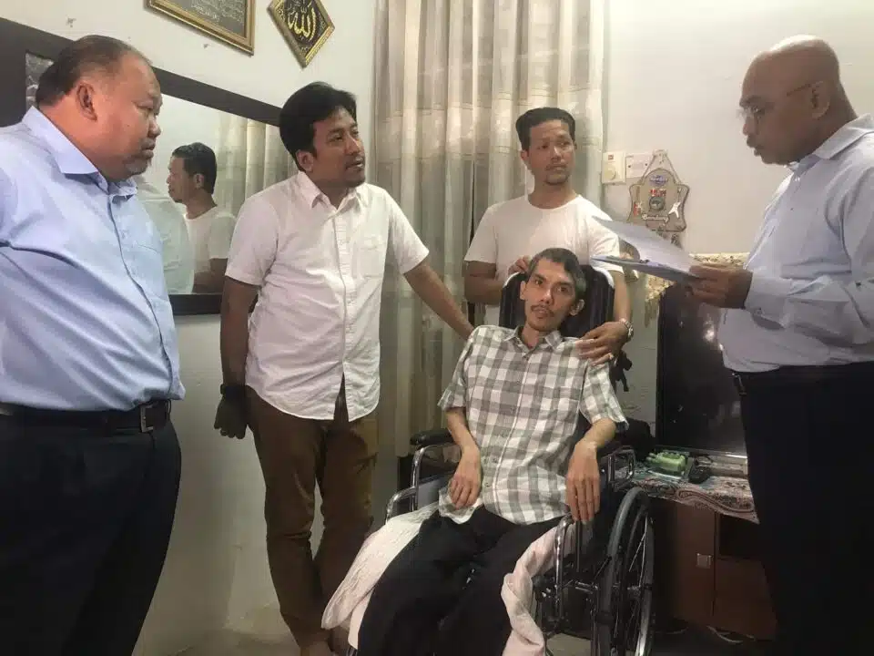 10 Ahli Dewan Undangan Negeri PAS Selangor Bantu Mangsa Tragedi Putra Heights 10 Ahli Dewan Undangan Negeri PAS Selangor Bantu Mangsa Tragedi Putra Heights