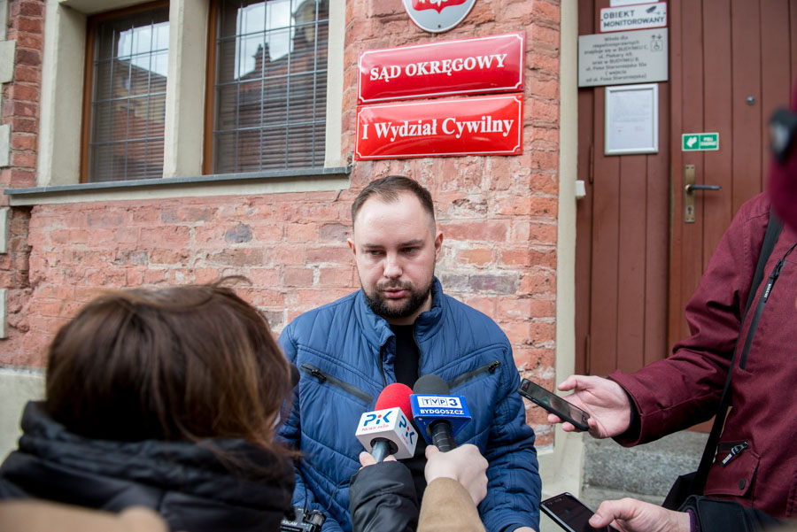 100 000 Zł Odszkodowania: Państwowa Spółka Przeciwko Onetowi