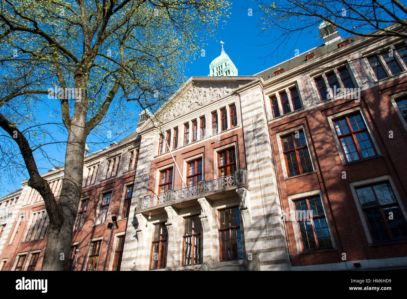 11% Down: Amsterdam Stock Exchange Experiences Third Day Of Heavy Losses 11% Down: Amsterdam Stock Exchange Experiences Third Day Of Heavy Losses
