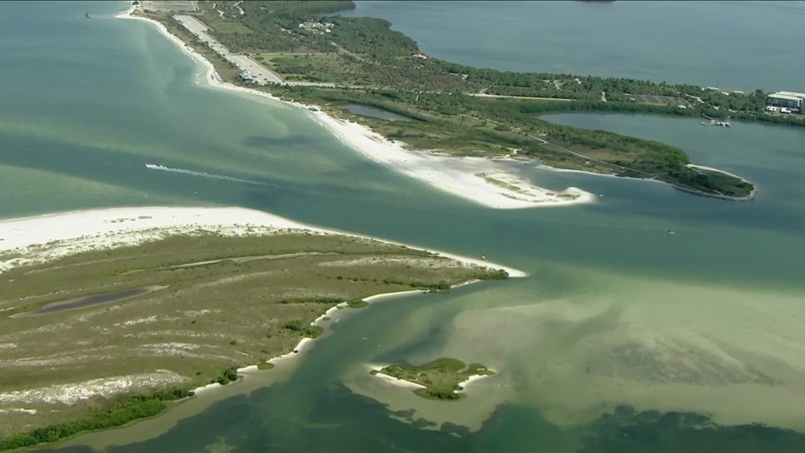 2025's Best US Beaches: Dr. Beach's Top 10 List 2025's Best US Beaches: Dr. Beach's Top 10 List