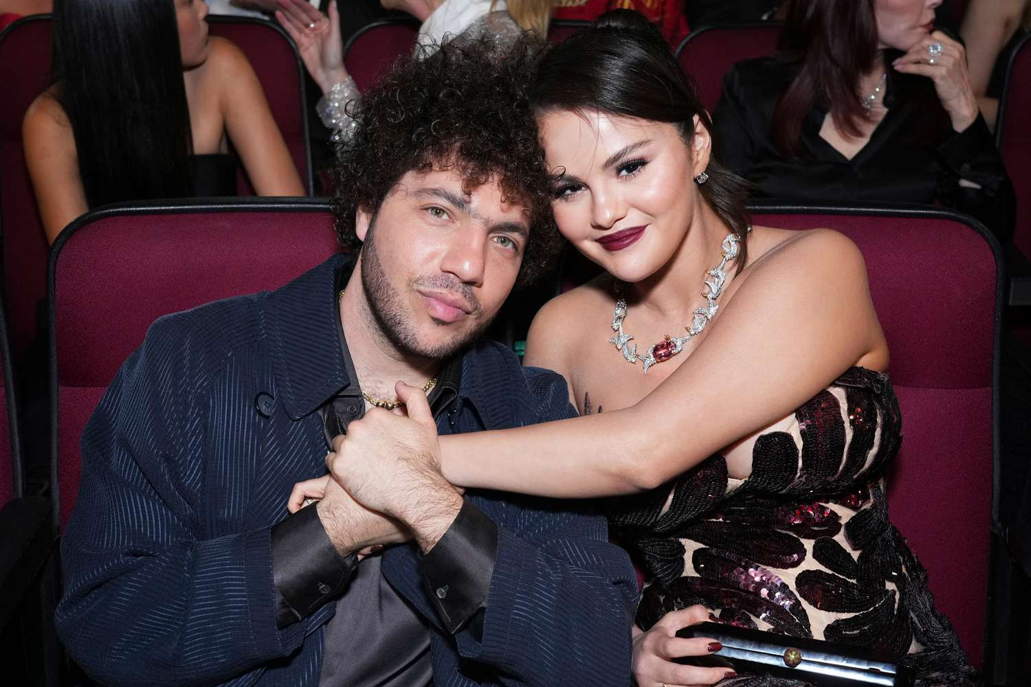 $3,000 Diamond Ring: Selena Gomez's Low-Price Sale To Benny Blanco $3,000 Diamond Ring: Selena Gomez's Low-Price Sale To Benny Blanco