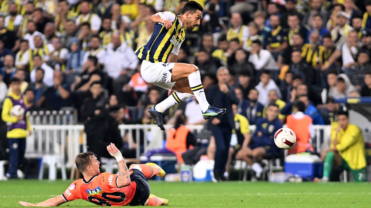 40 Yaşında Ronaldo: Durdurulamaz Güç 40 Yaşında Ronaldo: Durdurulamaz Güç