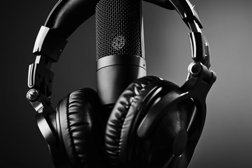5 Podcasts Imprescindibles Para Amantes Del Misterio, Suspenso Y Terror 5 Podcasts Imprescindibles Para Amantes Del Misterio, Suspenso Y Terror