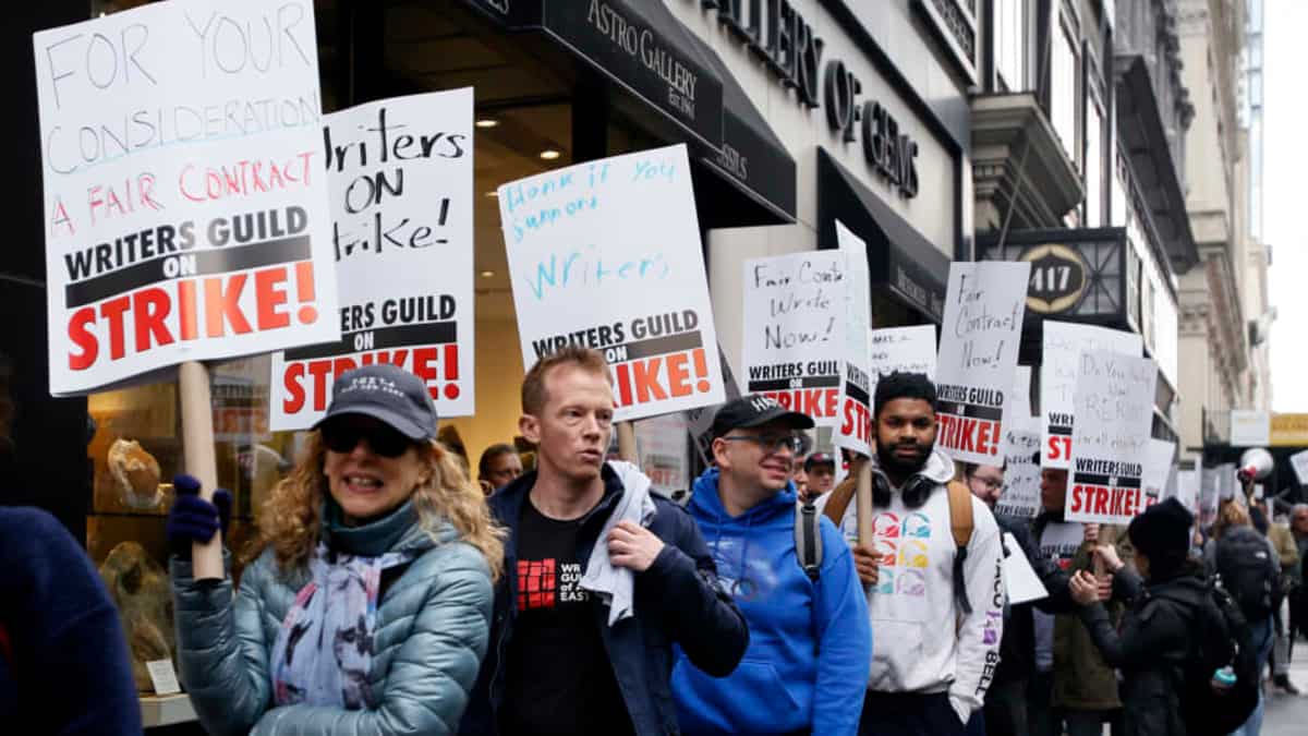 Actors And Writers Strike: The Impact On Hollywood Production
