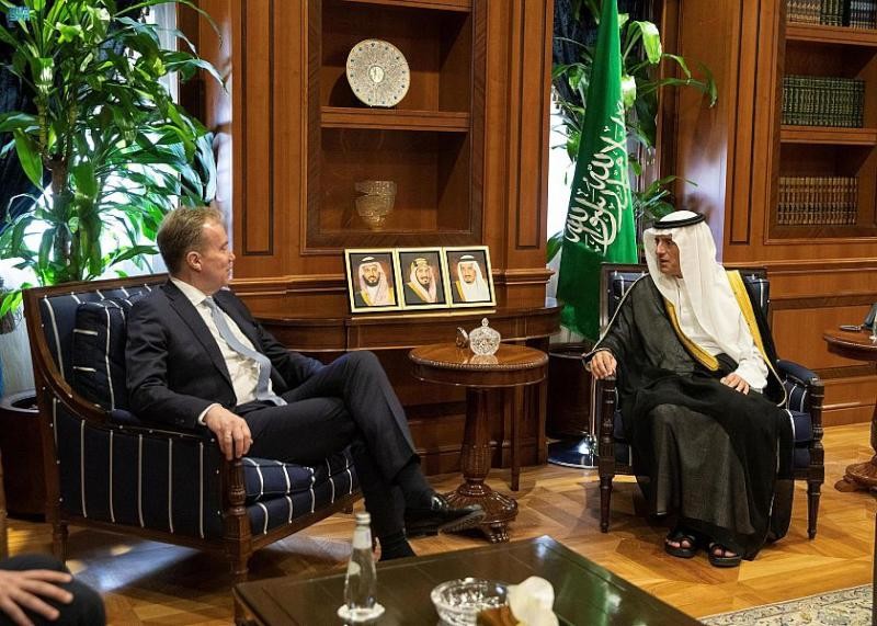 اجتماع وزير التجارة السعودي لمناقشة فرص التعاون مع أذربيجان اجتماع وزير التجارة السعودي لمناقشة فرص التعاون مع أذربيجان