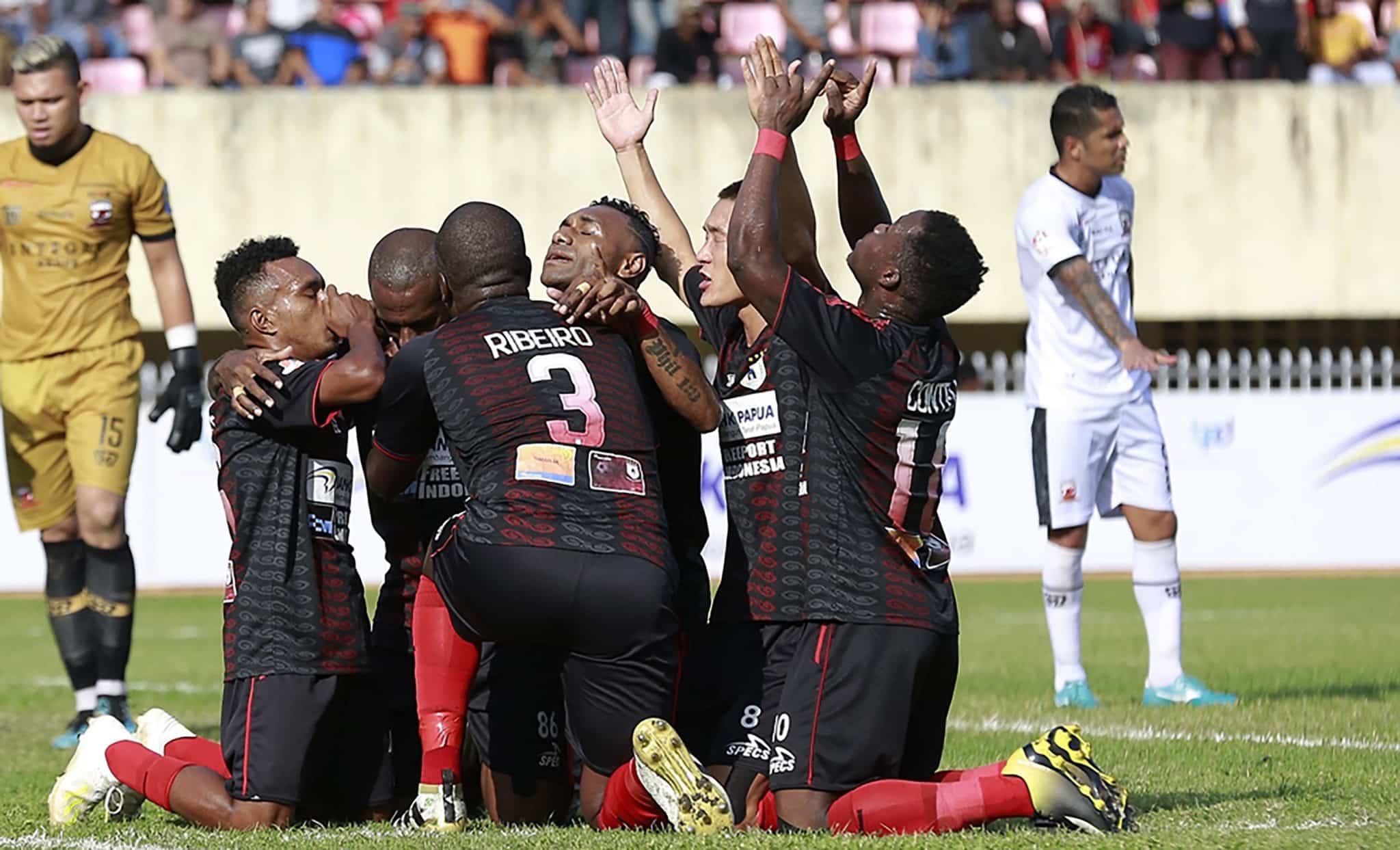 Aksi Nyata: Kakanwil Papua Ajak Masyarakat Dukung Persipura Aksi Nyata: Kakanwil Papua Ajak Masyarakat Dukung Persipura