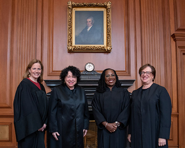 Alito And Roberts: Two Decades On The Supreme Court Bench Alito And Roberts: Two Decades On The Supreme Court Bench