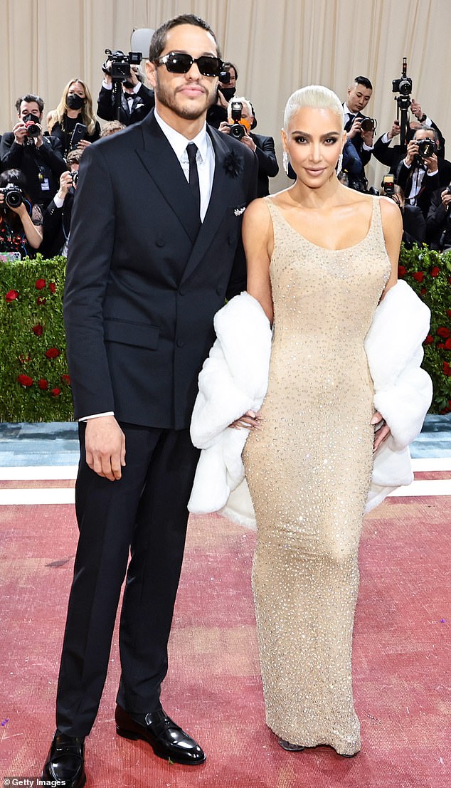 Alleged Naomi Campbell-Anna Wintour Feud Leads To Met Gala Ban Rumors Alleged Naomi Campbell-Anna Wintour Feud Leads To Met Gala Ban Rumors