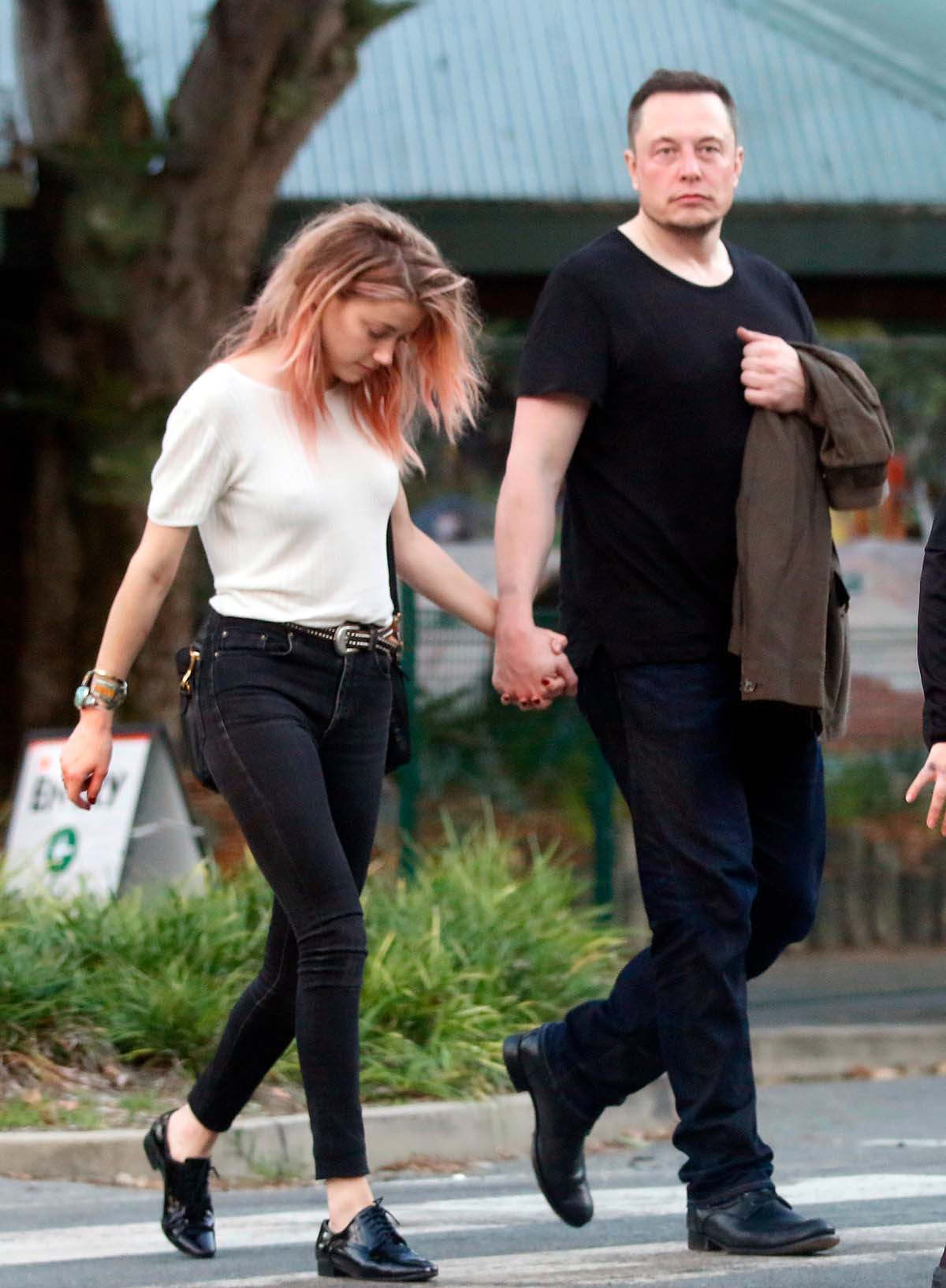 Amber Heard's Twins And The Elon Musk Embryo Dispute: A Timeline Of Events Amber Heard's Twins And The Elon Musk Embryo Dispute: A Timeline Of Events