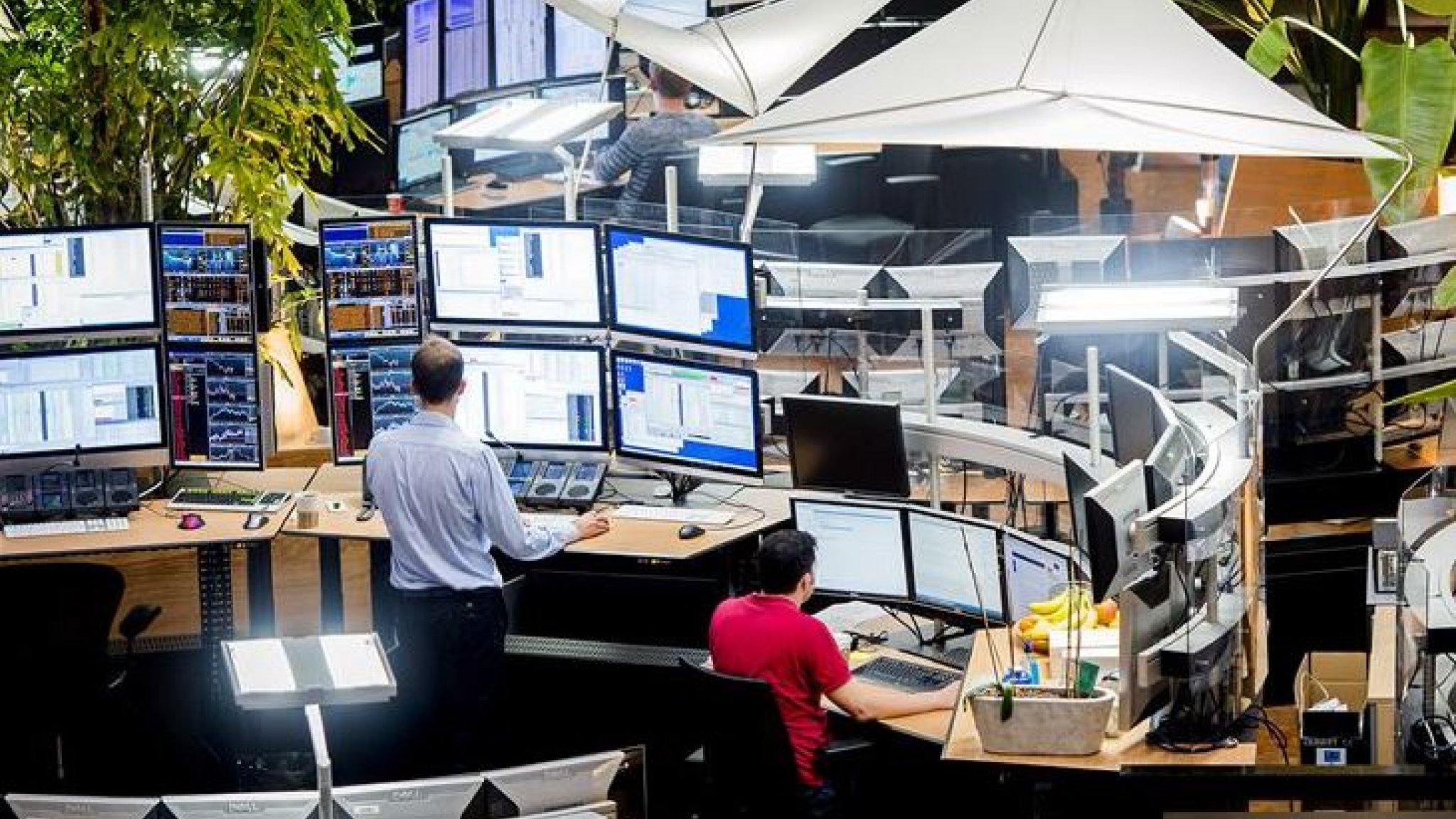 Amerikaanse Beurs In De Rode Cijfers, AEX Toont Veerkracht Amerikaanse Beurs In De Rode Cijfers, AEX Toont Veerkracht