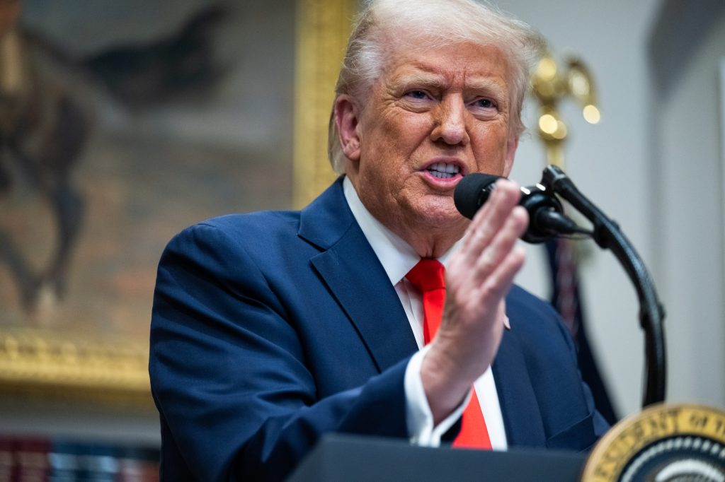 Amsterdam Stock Market Plunges: 7% Drop Amidst Trade War Fears Amsterdam Stock Market Plunges: 7% Drop Amidst Trade War Fears
