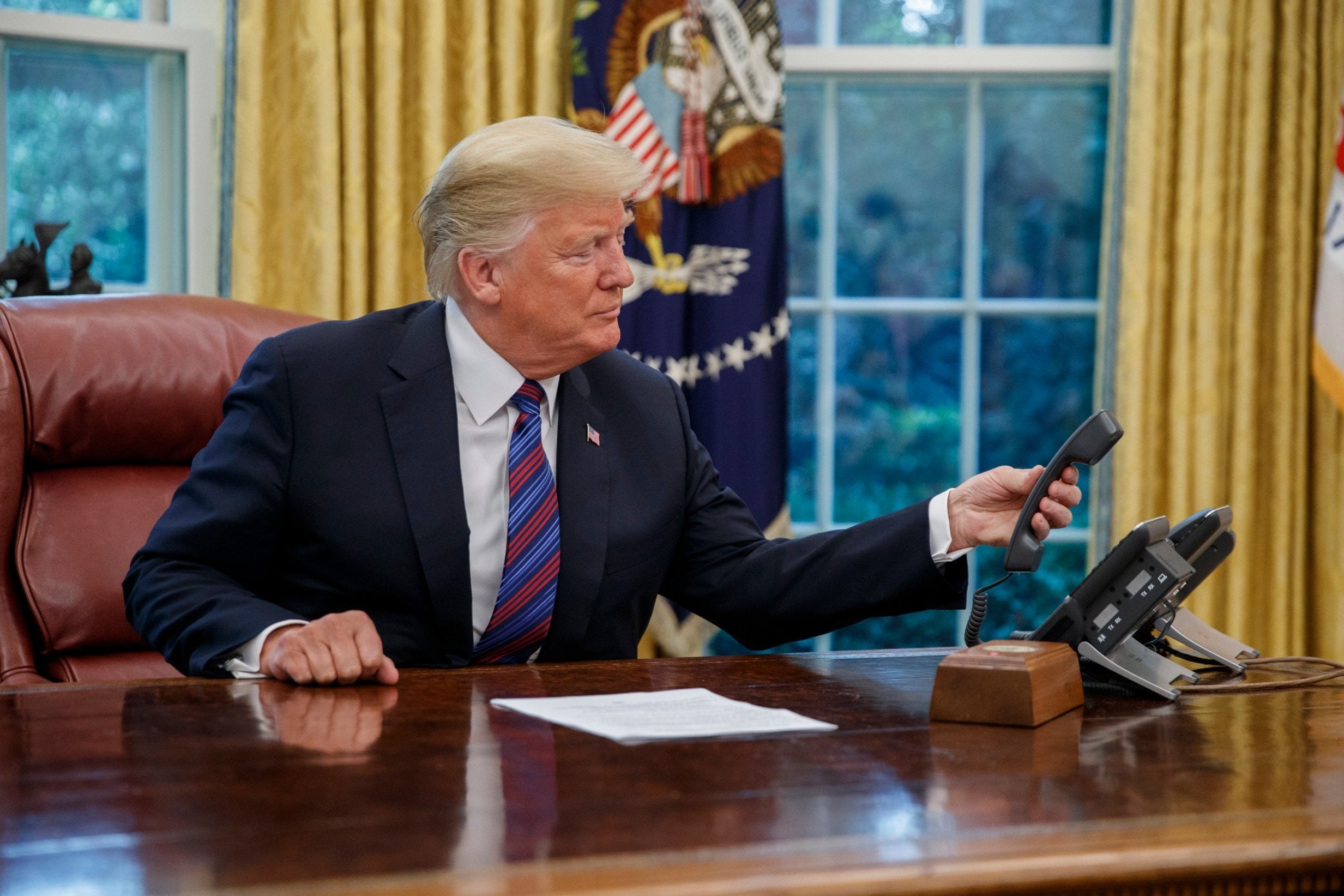 Analysis: Fox News Hosts Spar Over Trump's Trade Policies Analysis: Fox News Hosts Spar Over Trump's Trade Policies