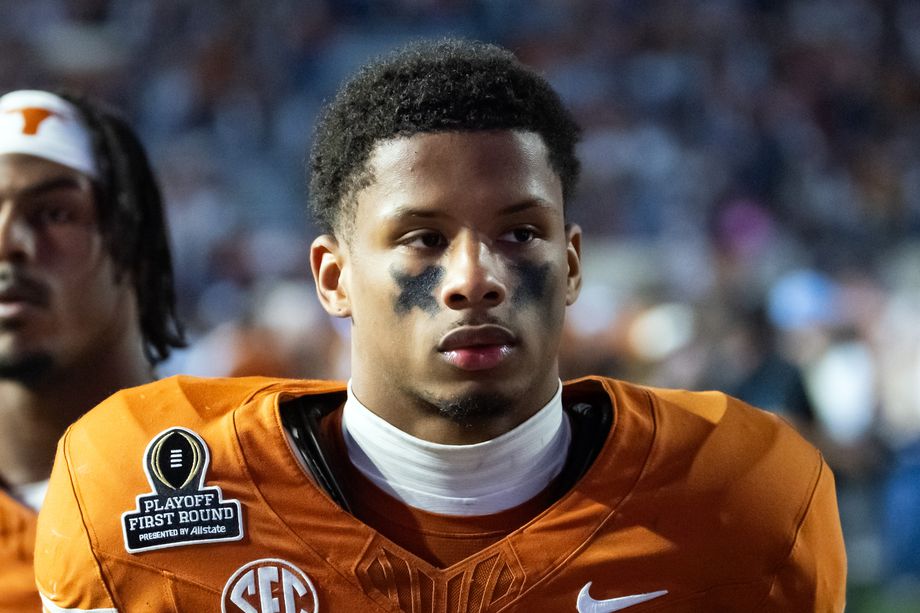Analyzing Matthew Golden: A 2025 NFL Draft Profile For Texas WR