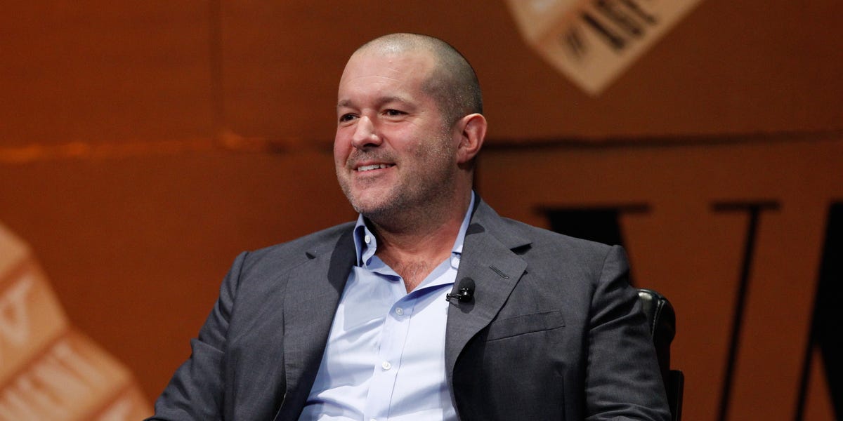 Apple Stock: Dan Ives Of Wedbush Remains Bullish – Long-Term Perspective Apple Stock: Dan Ives Of Wedbush Remains Bullish – Long-Term Perspective
