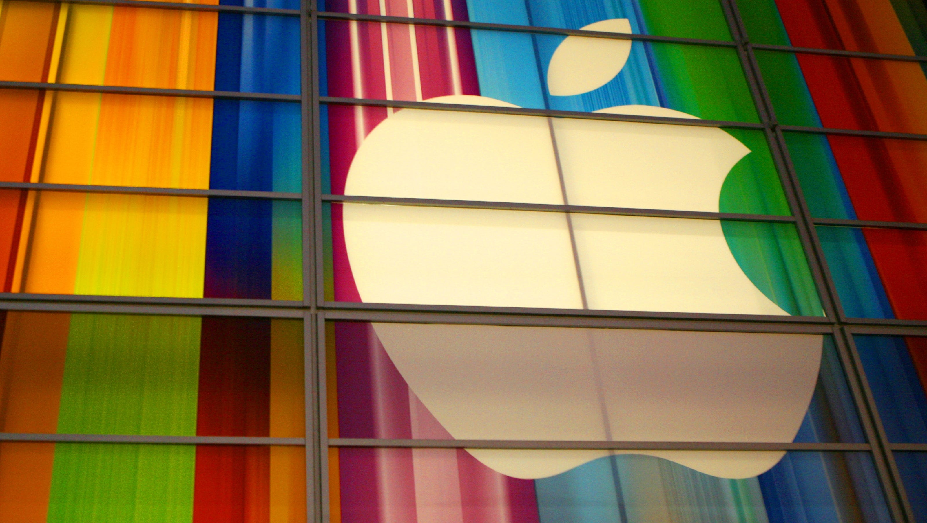 Apple Stock Price Falls On Tariff Announcement Apple Stock Price Falls On Tariff Announcement