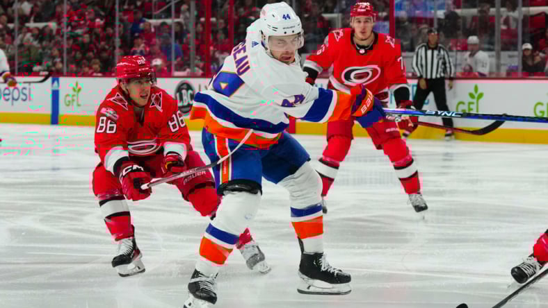 Apple Watches On NHL Ice: A New Era For Officiating? Apple Watches On NHL Ice: A New Era For Officiating?