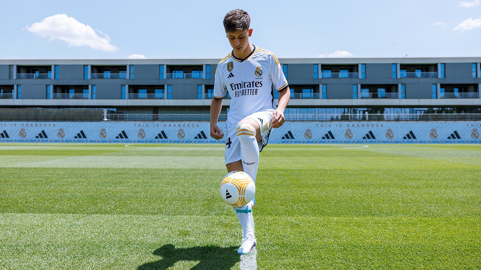 Arda Güler'in Transferi Ve UEFA Soruşturması: Real Madrid'in Geleceği Tehlikede Mi? Arda Güler'in Transferi Ve UEFA Soruşturması: Real Madrid'in Geleceği Tehlikede Mi?