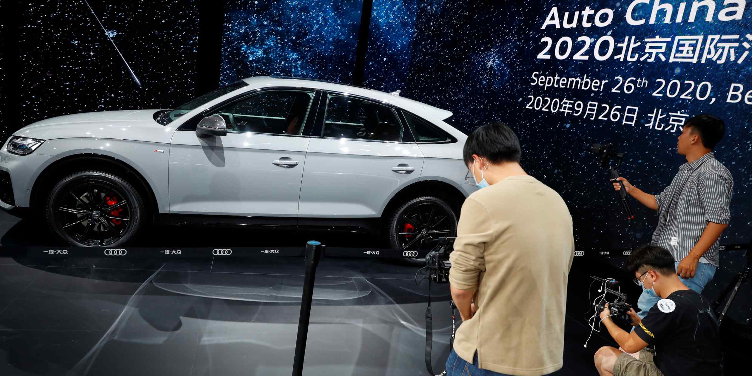 Are BMW And Porsche Losing Ground In China? A Look At The Auto Industry's Challenges Are BMW And Porsche Losing Ground In China? A Look At The Auto Industry's Challenges