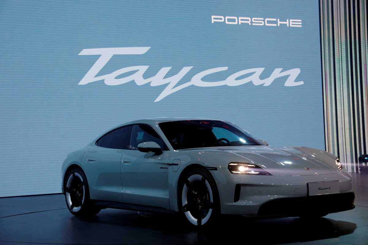 Are BMW And Porsche Losing Ground In China? A Look At The Competitive Landscape Are BMW And Porsche Losing Ground In China? A Look At The Competitive Landscape