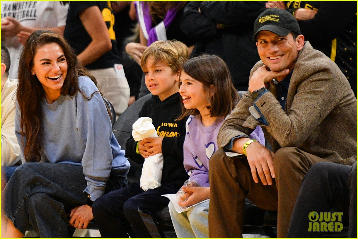 Ashton Kutcher And Mila Kunis: A Roman Holiday Dispels Relationship Rumors Ashton Kutcher And Mila Kunis: A Roman Holiday Dispels Relationship Rumors