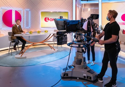 Awkward Exchange: Lorraine Kelly And David Walliams' Cancelled Comment Awkward Exchange: Lorraine Kelly And David Walliams' Cancelled Comment