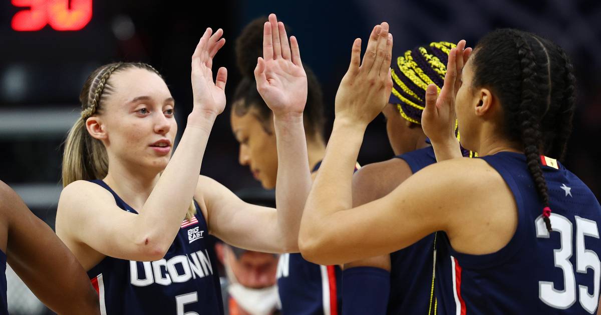 Azzi Fudd & Paige Bueckers: A Look At Their Styles - UConn Vs. WNBA Azzi Fudd & Paige Bueckers: A Look At Their Styles - UConn Vs. WNBA