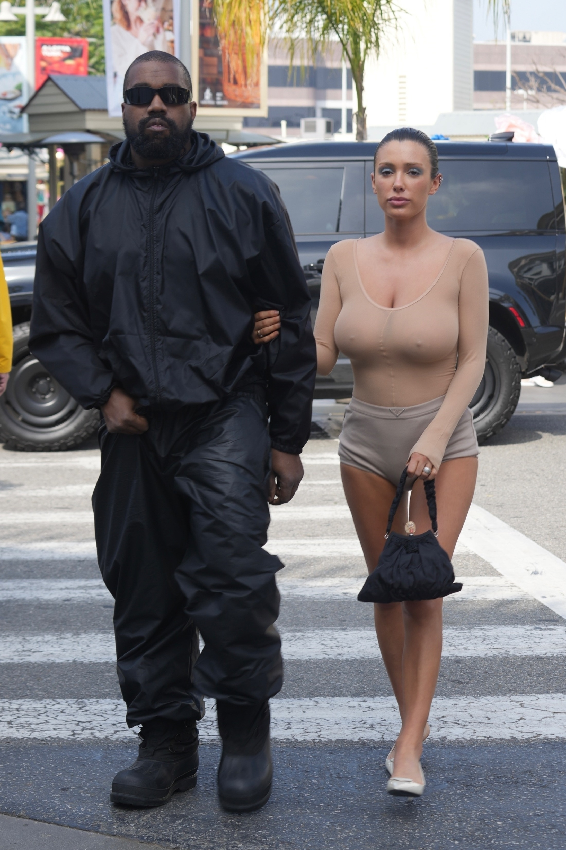 Bianca Censori And Kanye West: A Spanish Restaurant Reunion Bianca Censori And Kanye West: A Spanish Restaurant Reunion