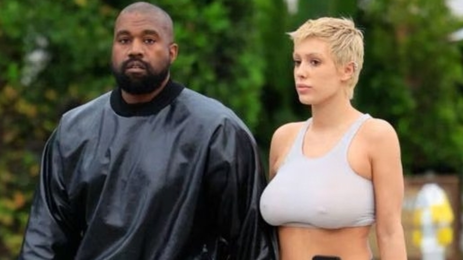 Bianca Censori: Italy Lingerie Rollerblading Appearance Without Kanye West Bianca Censori: Italy Lingerie Rollerblading Appearance Without Kanye West