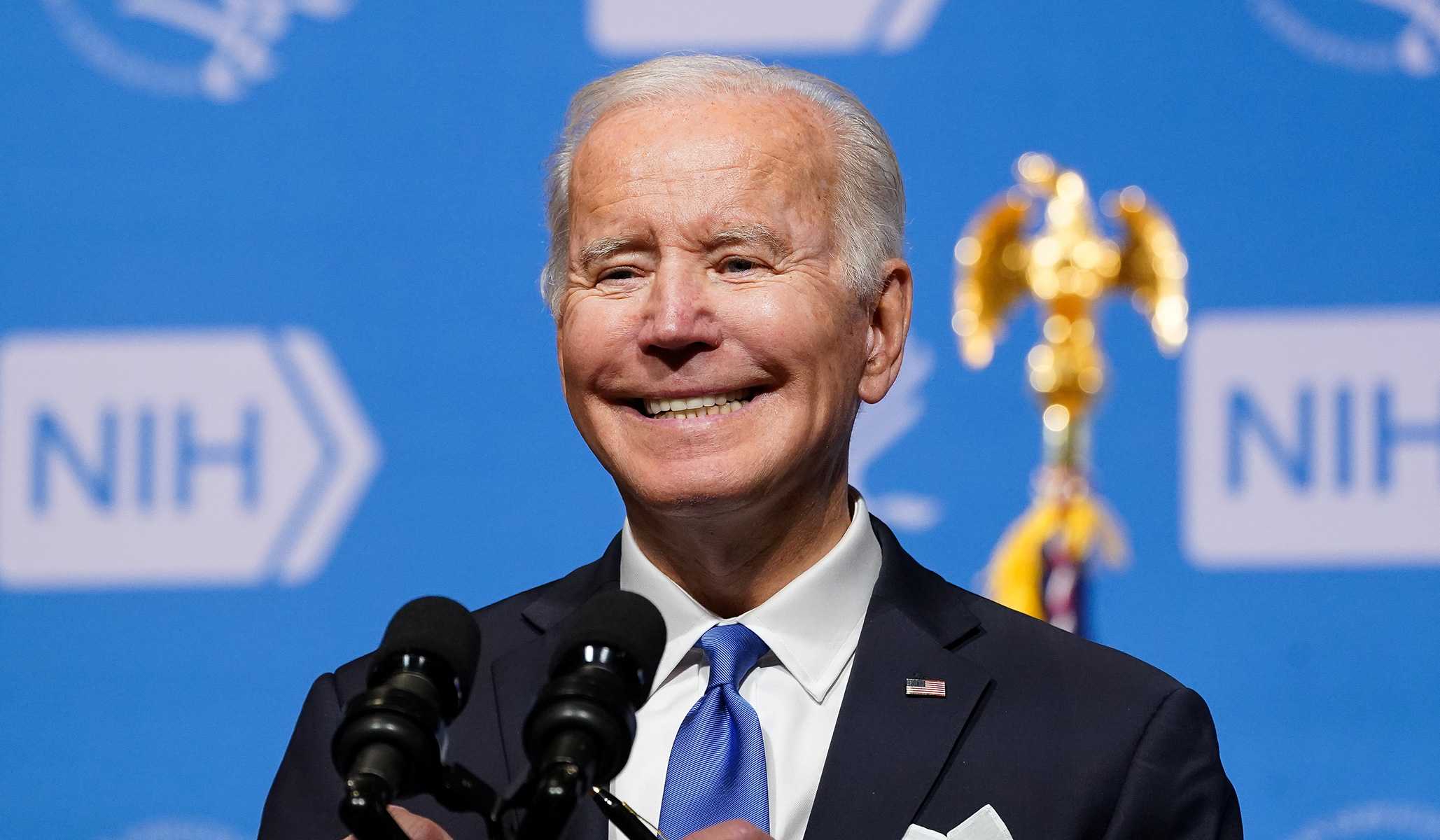 Biden's Mental State Questioned: Warren's Unsuccessful Defense Biden's Mental State Questioned: Warren's Unsuccessful Defense
