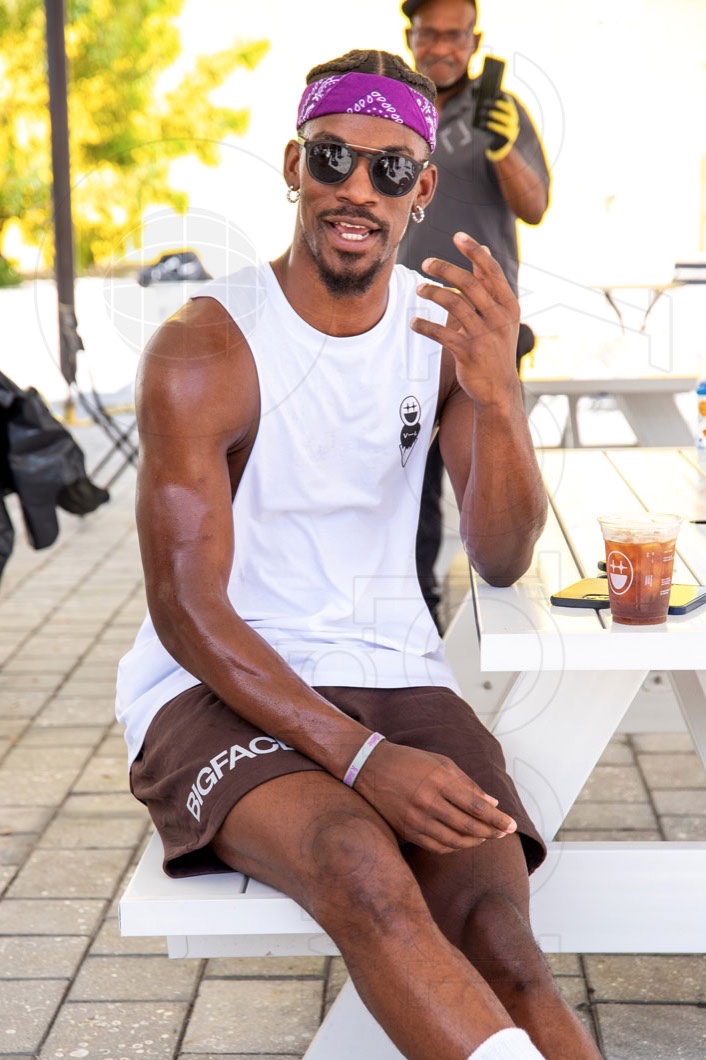 BIGFACE: Jimmy Butler Offers Employee Discount To Golden State Warriors Staff BIGFACE: Jimmy Butler Offers Employee Discount To Golden State Warriors Staff