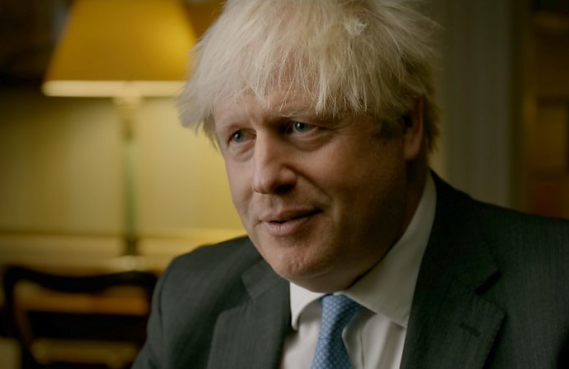 Boris Johnson: Ataque De Avestruz Durante Visita Familiar A Texas Boris Johnson: Ataque De Avestruz Durante Visita Familiar A Texas
