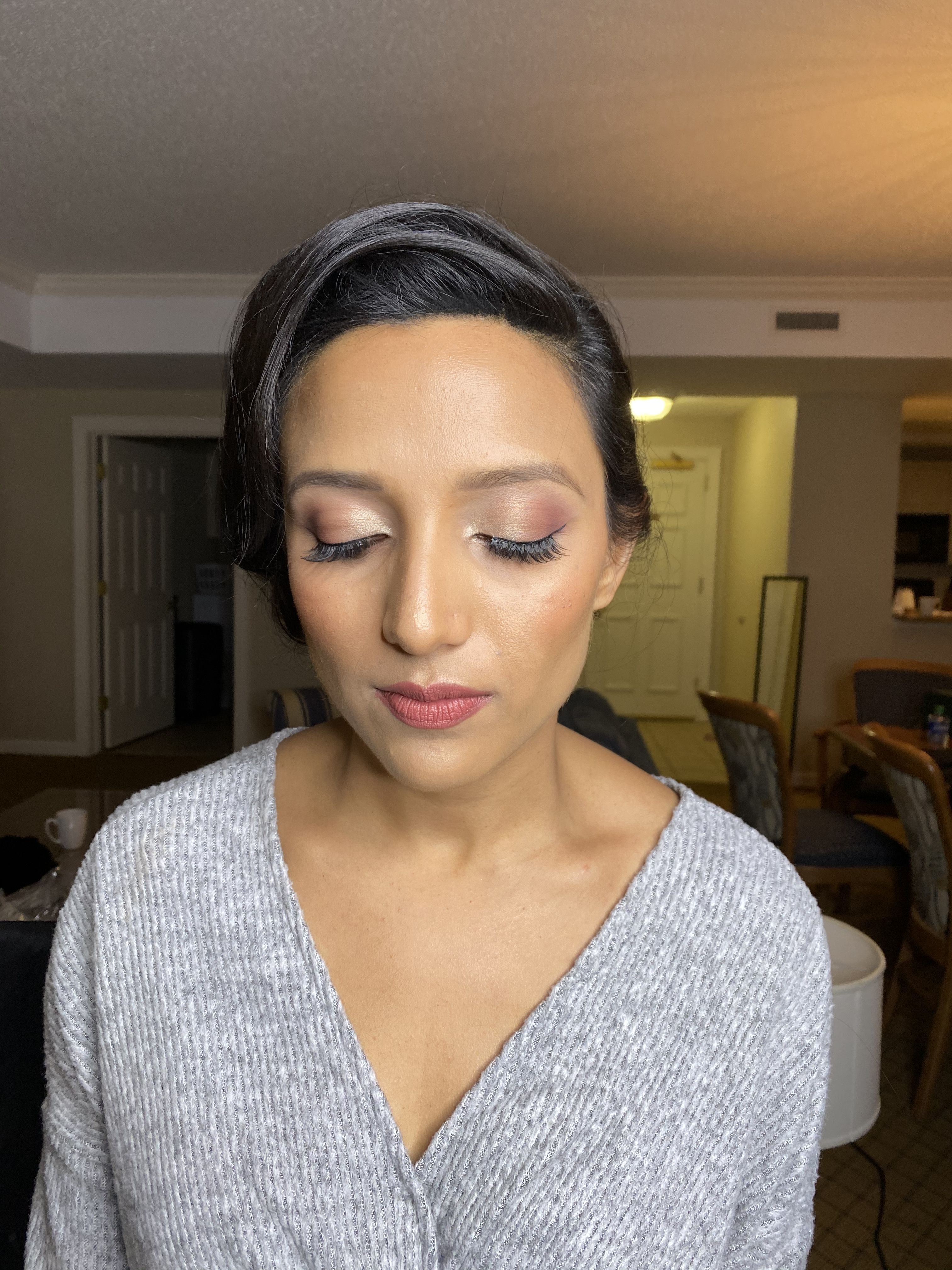 Bridesmaid's Full Glam Makeup Sparks Bridezilla Drama Bridesmaid's Full Glam Makeup Sparks Bridezilla Drama