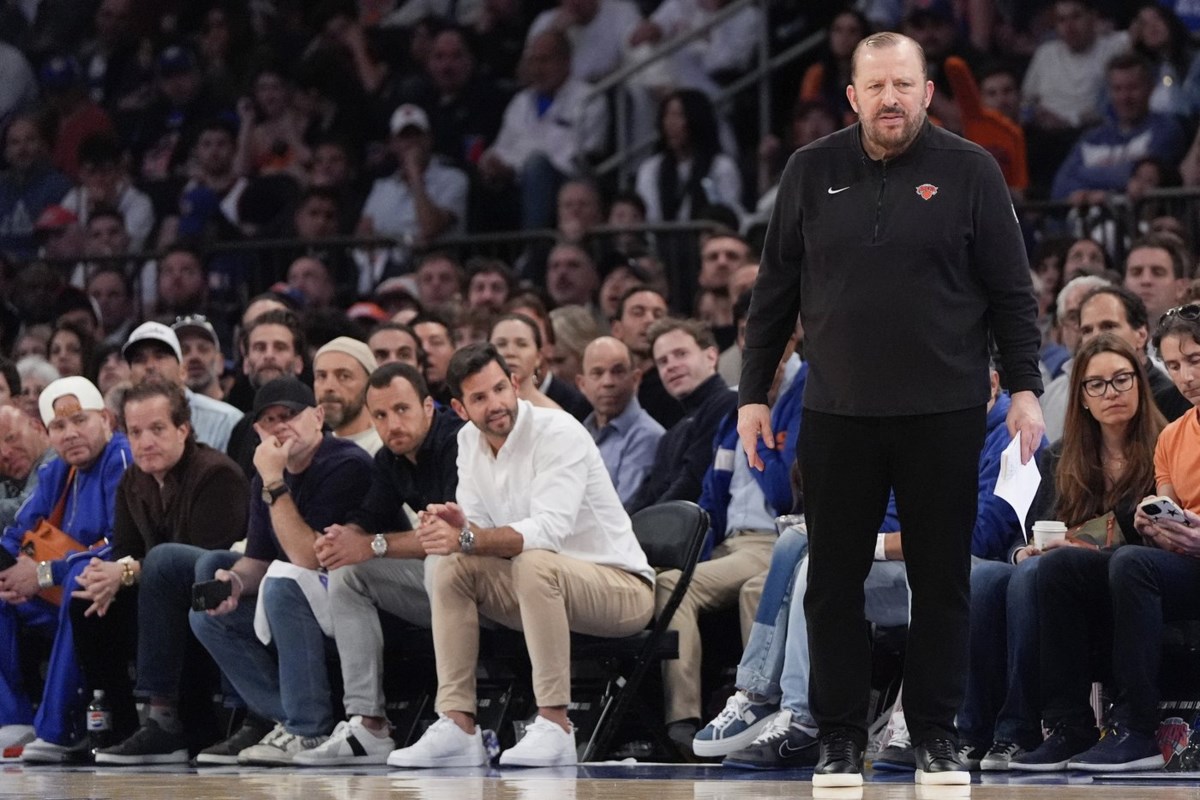 Brunson's Ankle Injury Ends Knicks' Overtime Battle Against Lakers Brunson's Ankle Injury Ends Knicks' Overtime Battle Against Lakers
