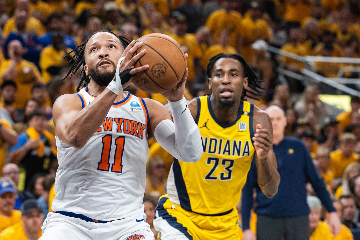 Brunson's Overtime Ankle Injury Ends Knicks' Game Against Lakers Brunson's Overtime Ankle Injury Ends Knicks' Game Against Lakers
