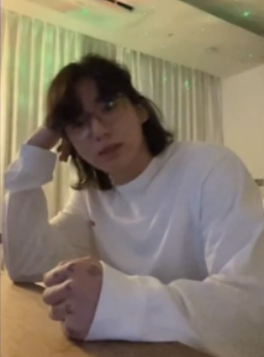 BTS Members V And Jungkook Show Off Impressive Post-Military Fitness In New Photos BTS Members V And Jungkook Show Off Impressive Post-Military Fitness In New Photos