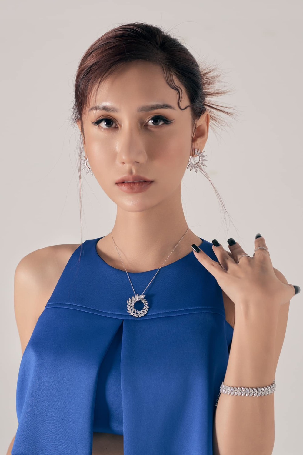 Cận Cảnh Nhan Sắc Thăng Hạng Của Lynk Lee Sau Chuyển Giới Cận Cảnh Nhan Sắc Thăng Hạng Của Lynk Lee Sau Chuyển Giới