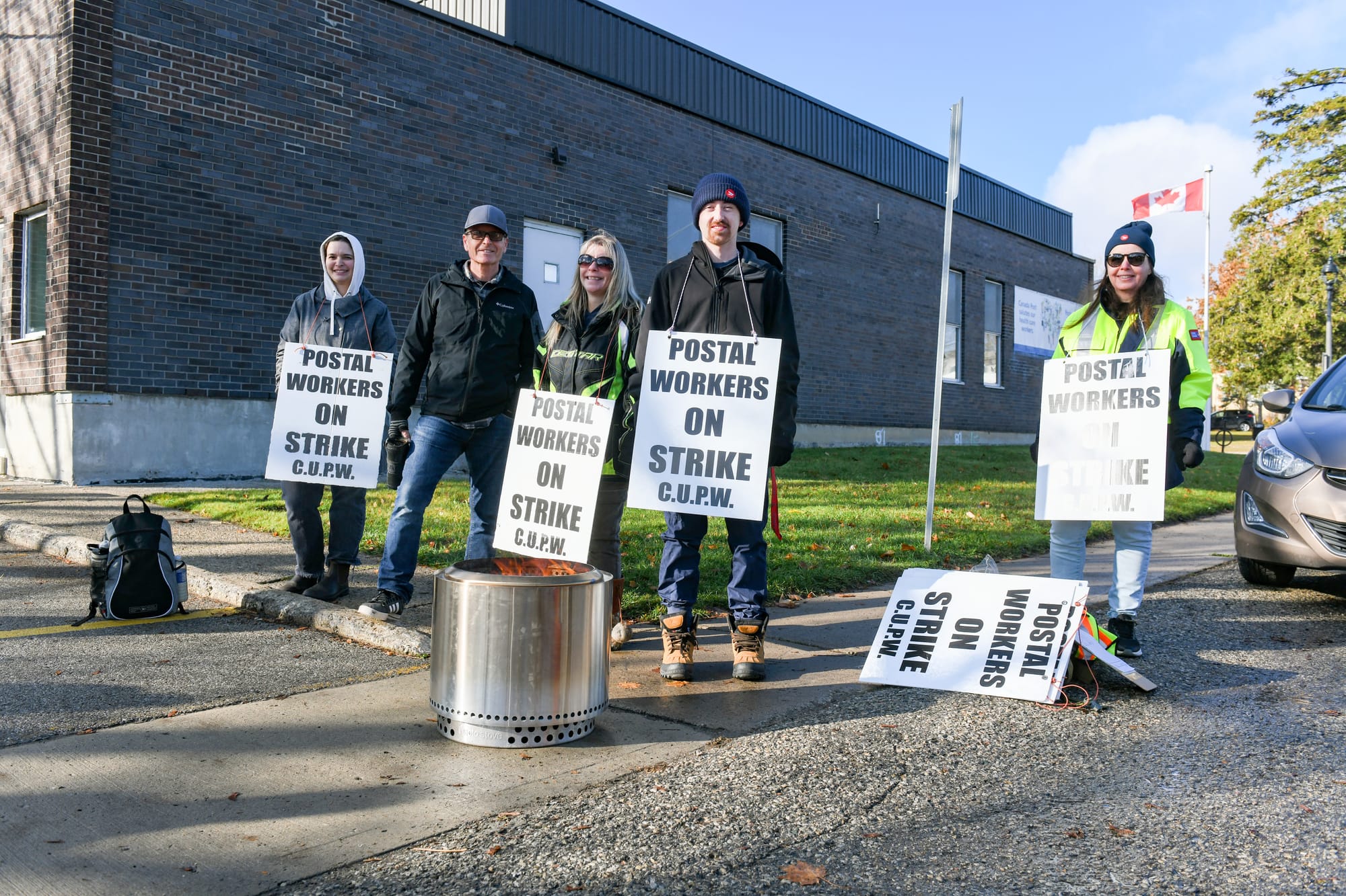 Canada Post Strike Threat: Impact On Customer Base Canada Post Strike Threat: Impact On Customer Base