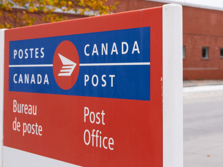 Canada Post's Struggles Fuel Growth For Alternative Delivery Services Canada Post's Struggles Fuel Growth For Alternative Delivery Services