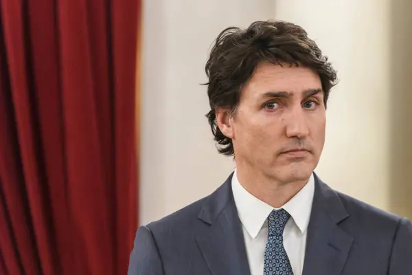 Canadian Business Uncertainty: A Léger Poll Reveals Holding Pattern Canadian Business Uncertainty: A Léger Poll Reveals Holding Pattern