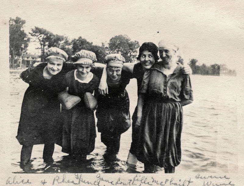 Cannes Before Smartphones: Hilarious And Unconventional Images Cannes Before Smartphones: Hilarious And Unconventional Images