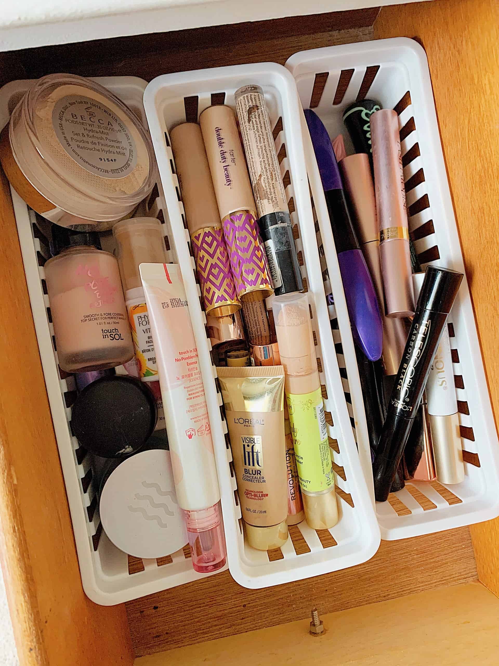 Childproof Makeup Cabinets & Organizers: Protecting Your Beauty Products Childproof Makeup Cabinets & Organizers: Protecting Your Beauty Products