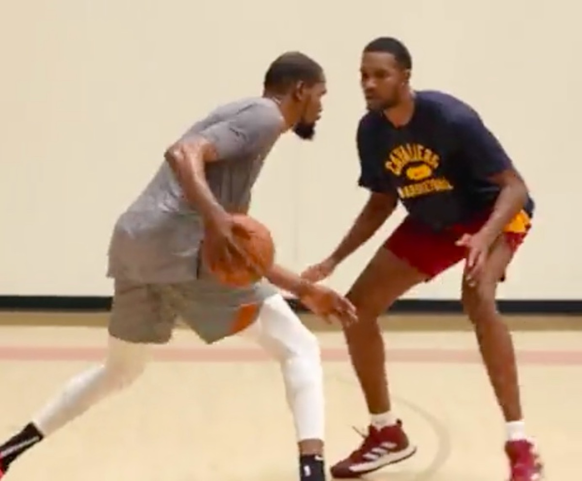Cleveland Cavaliers Secure 10th Straight Win Behind Hunter's 32-Point Game