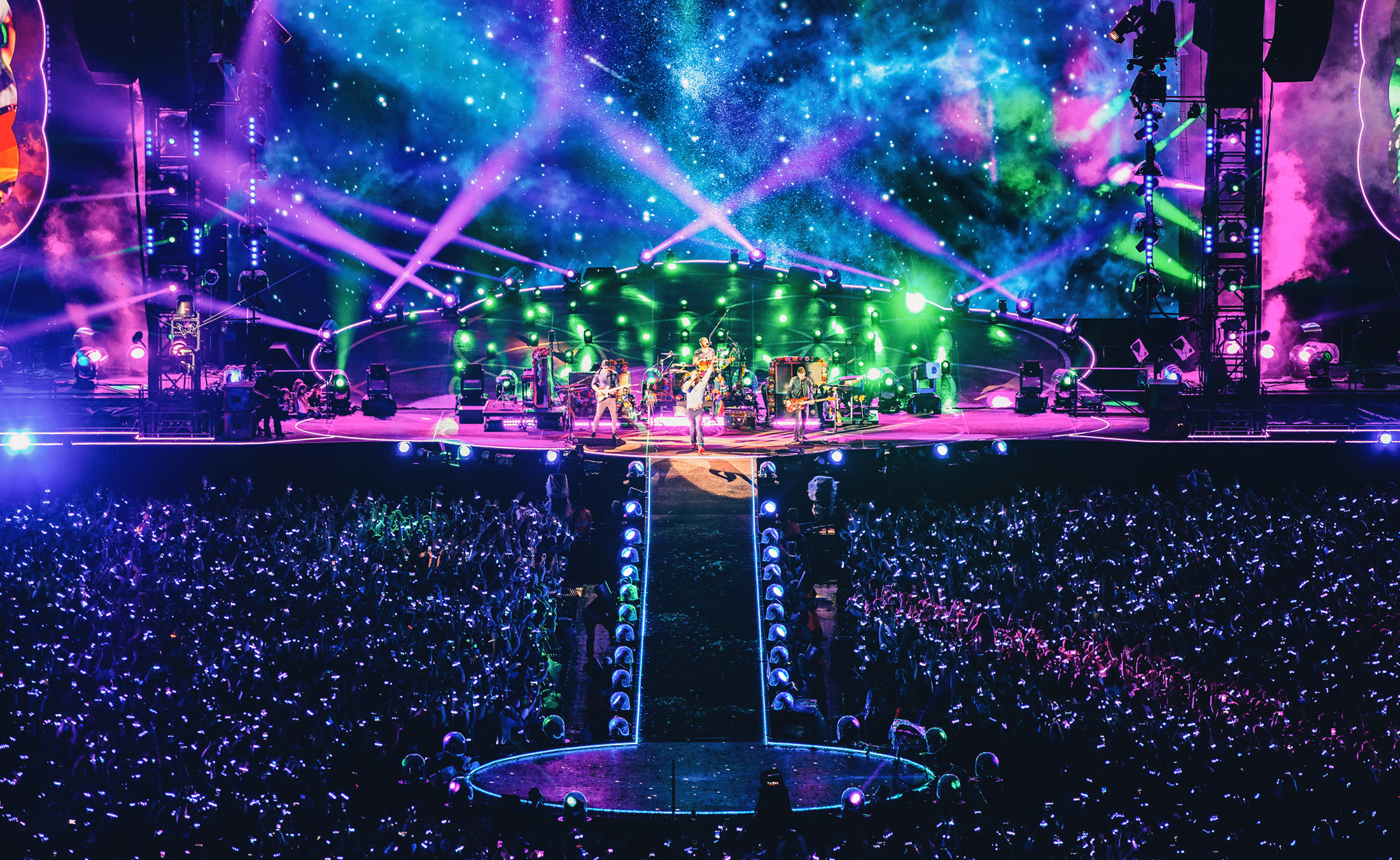 Coldplay's No. 1 Concert: A Symphony Of Music, Light, And Love Coldplay's No. 1 Concert: A Symphony Of Music, Light, And Love