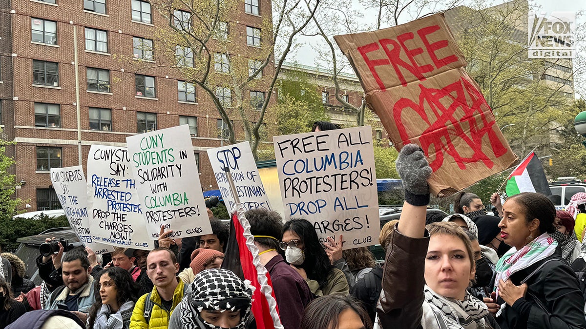 Columbia University's Encounter With Immigration Authorities: The Columbia University's Encounter With Immigration Authorities: The