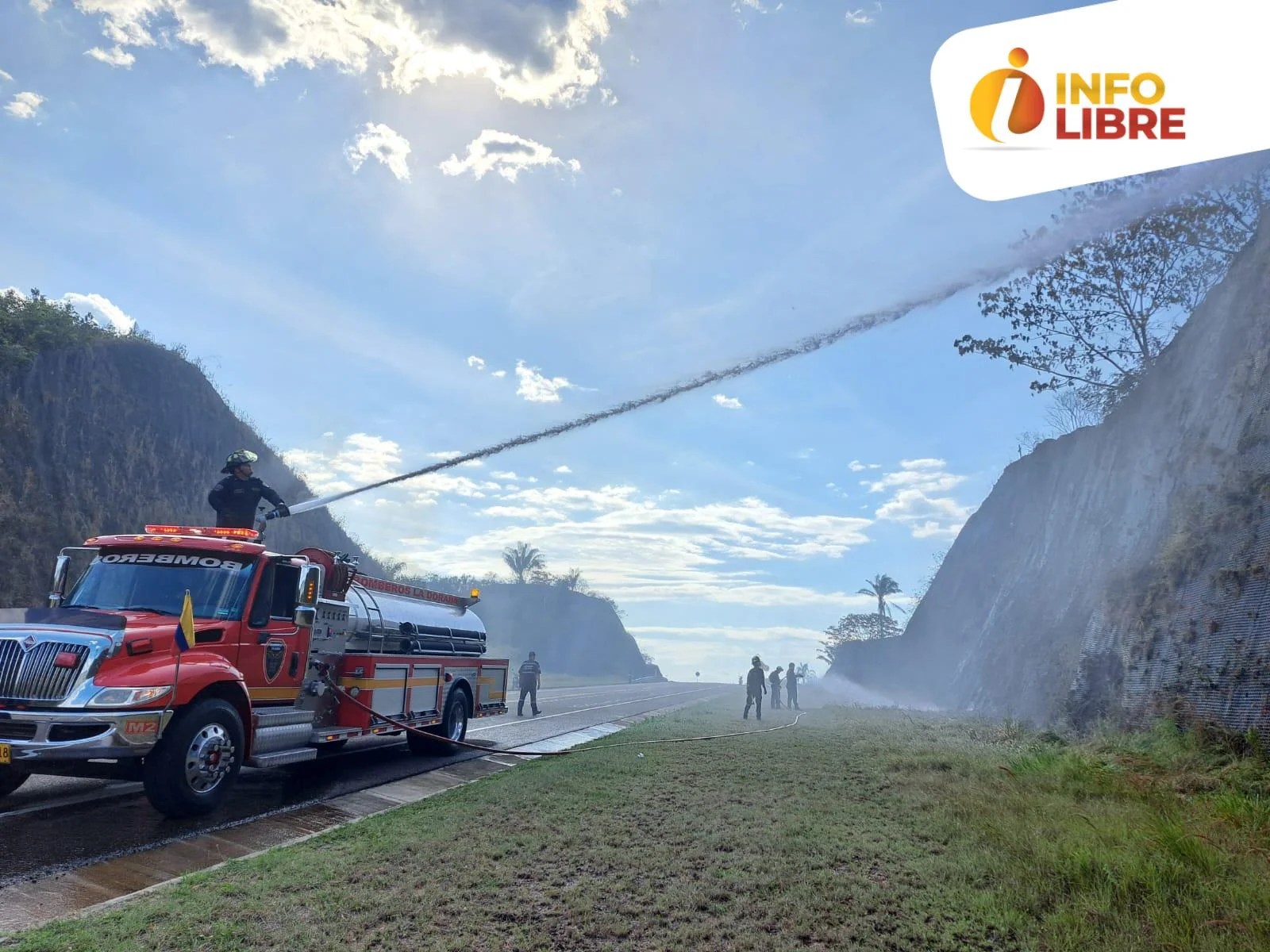 Constanza: Grave Incendio Forestal Causa Alarma Entre Residentes Constanza: Grave Incendio Forestal Causa Alarma Entre Residentes