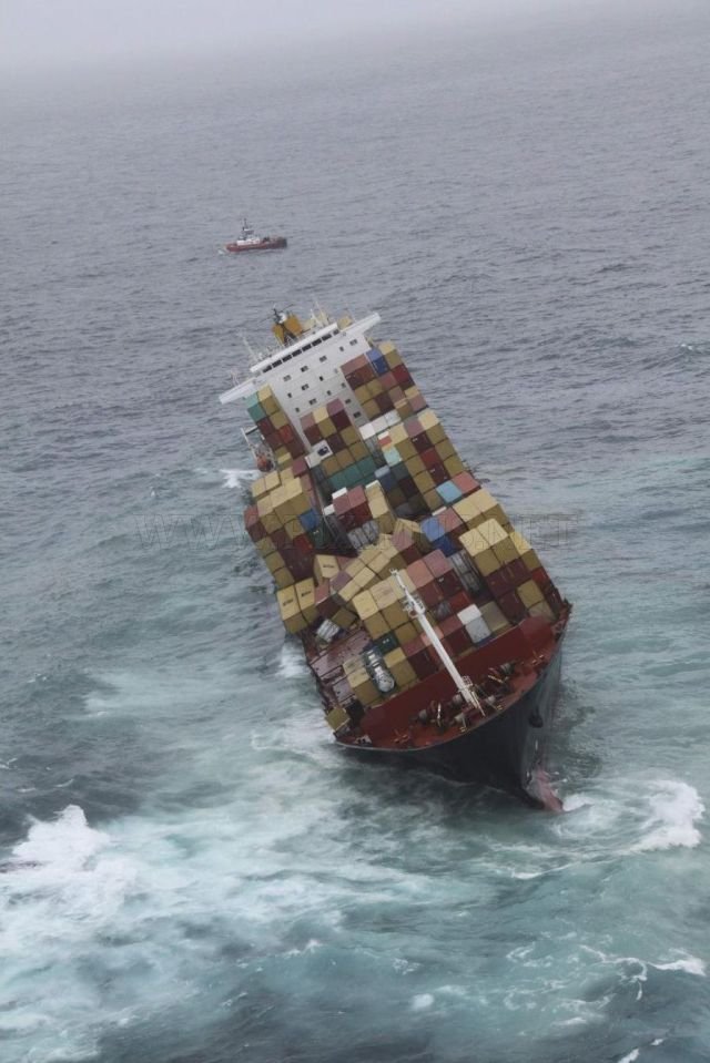 Container Ship Runs Aground On Residential Property: Full CNN Report Container Ship Runs Aground On Residential Property: Full CNN Report