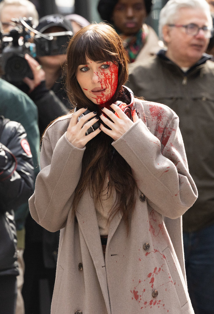 Dakota Johnson: Plinta Kraujingos Nuotraukos – Visa Tiesa Dakota Johnson: Plinta Kraujingos Nuotraukos – Visa Tiesa