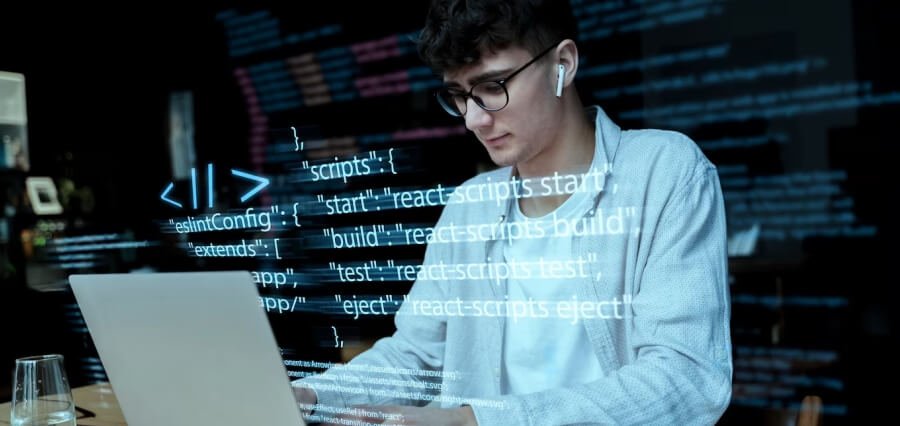 Decoding Success: High-Performing And Low-Performing Teaser Trailers Decoding Success: High-Performing And Low-Performing Teaser Trailers