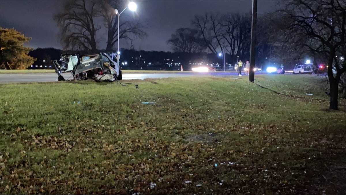 Des Moines Police Investigate Vehicle Rollover Crash Des Moines Police Investigate Vehicle Rollover Crash